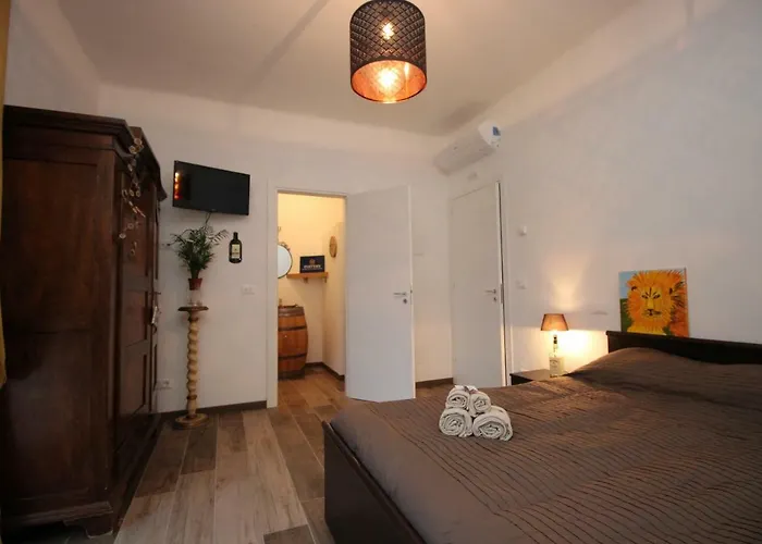 Il Leone Bianco 3* Albenga